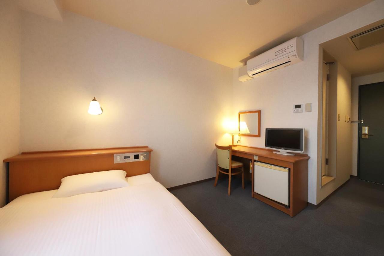 Smile Hotel Takaoka Ekimae Екстериор снимка